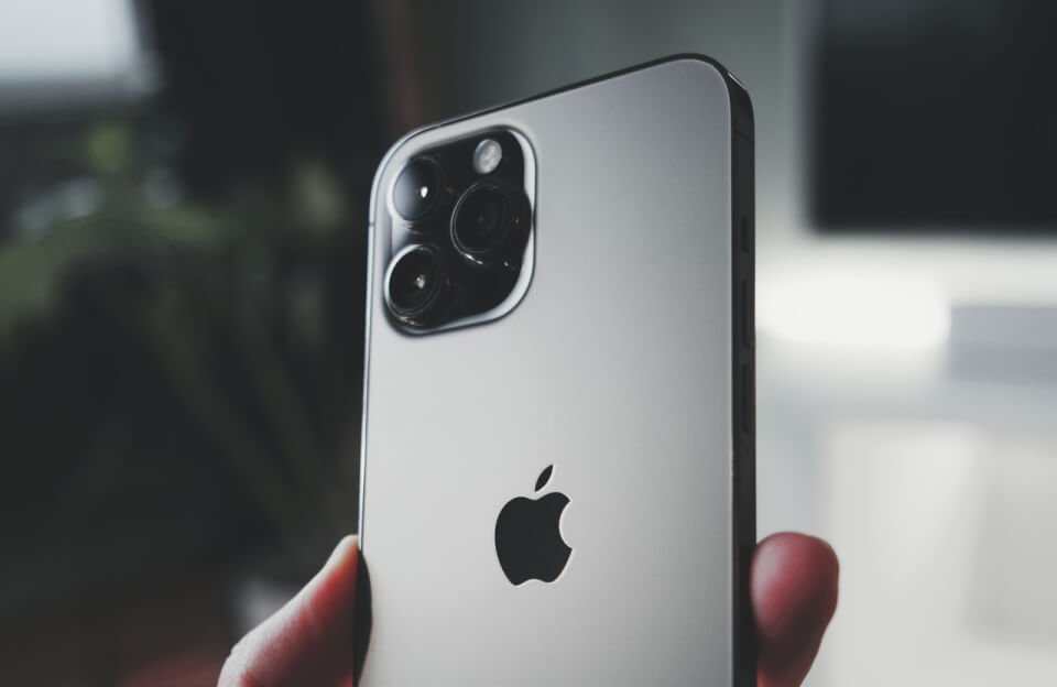 iPhone 13
